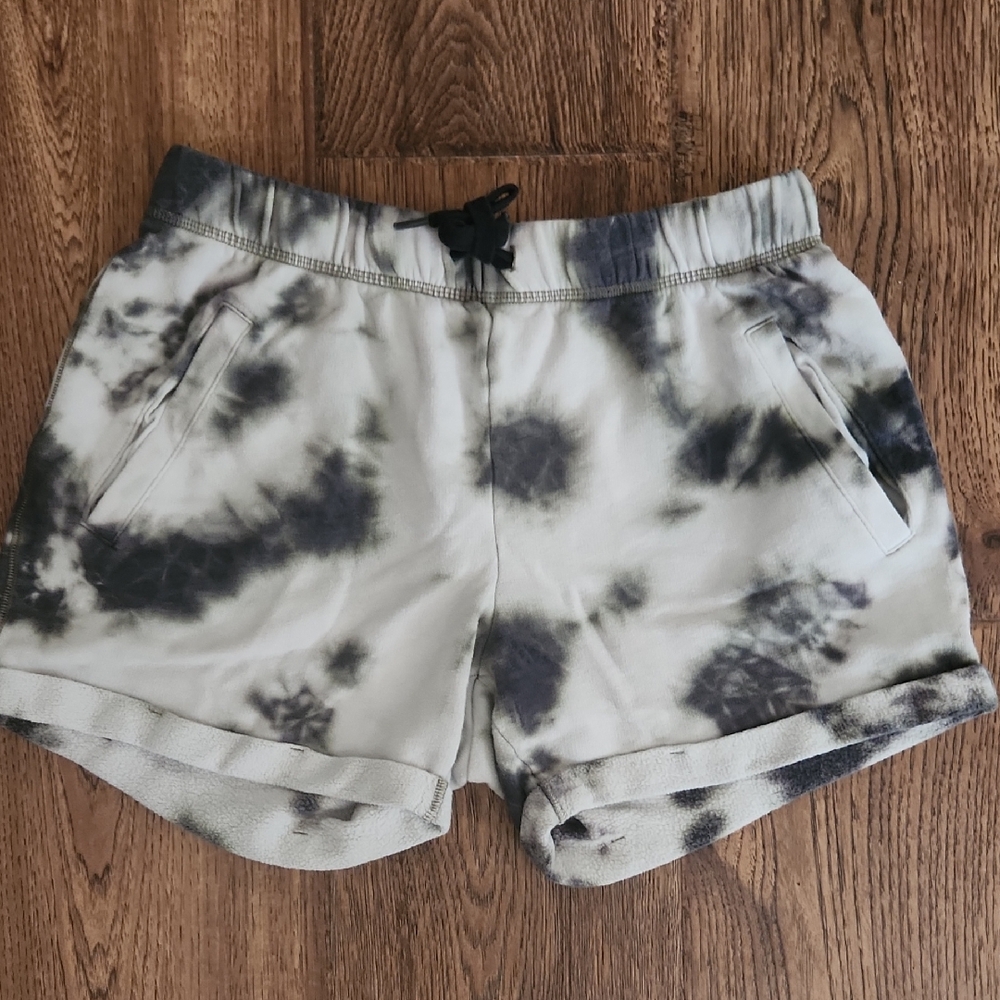 PINK Victoria's Secret Black and Gray Tie-Dye Shorts